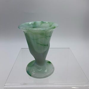 Akro Agate “ Beggars Hand” #766 Green & White Slag Glass Miniature Vase #13 Vtg.